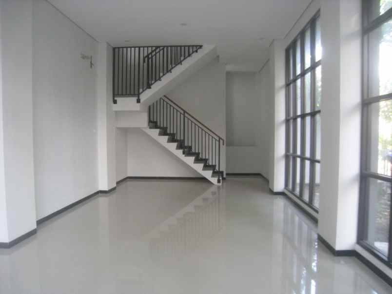 dijual ruko gudang kantor margorejo indah