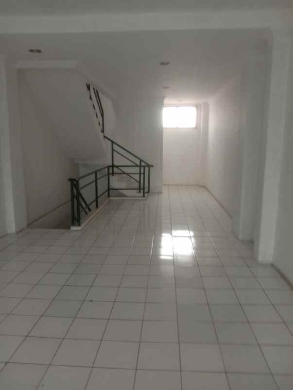 dijual ruko gudang kantor pakulonan