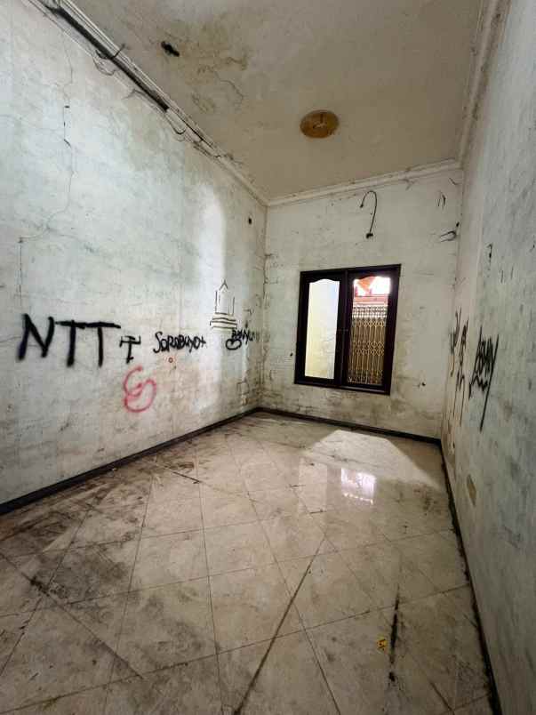 dijual ruko gudang kantor simpang darmo permai selatan