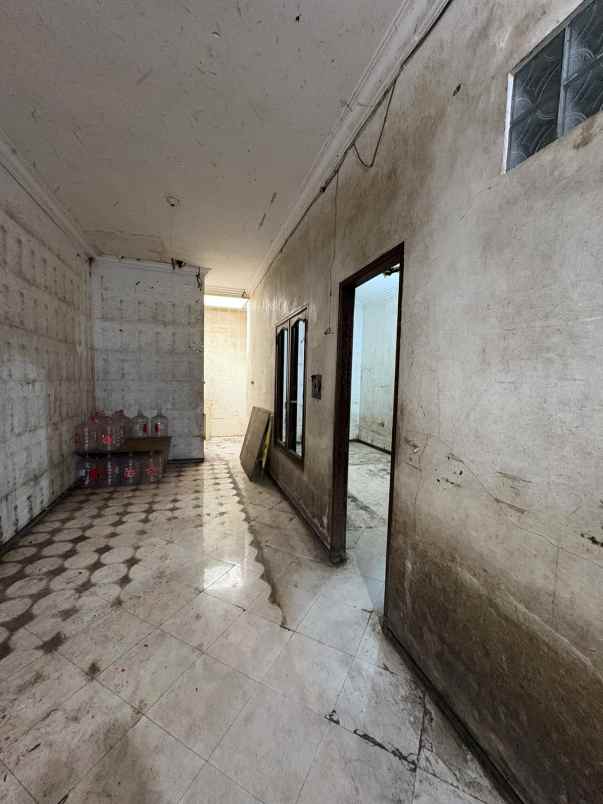 dijual ruko gudang kantor simpang darmo permai selatan