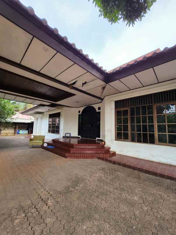 dijual rumah 1 lantai wilayah ragunan lokasi strategis