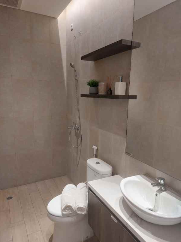 dijual rumah 2 lantai di semarang kota