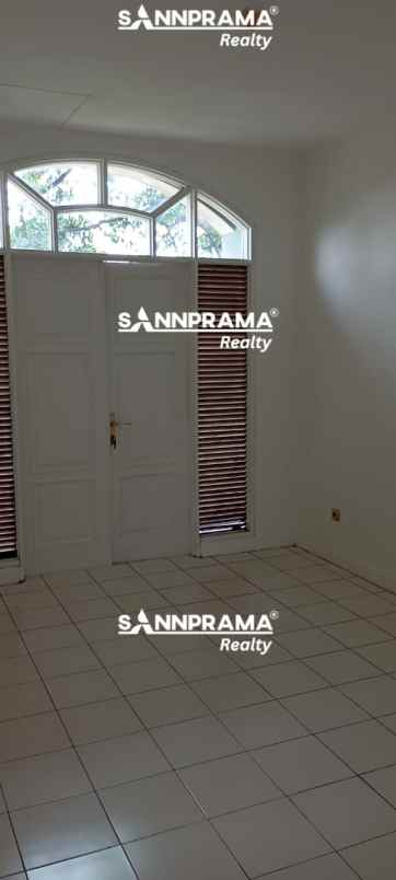 dijual rumah 2 lantai di telaga kahuripan bogor