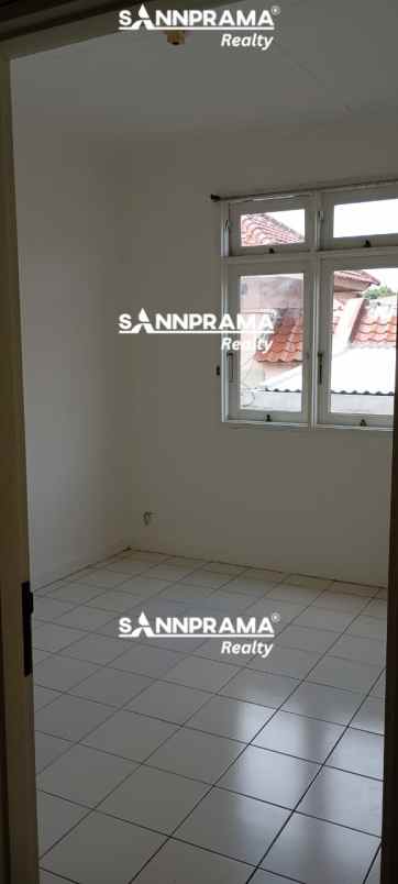 dijual rumah 2 lantai di telaga kahuripan bogor