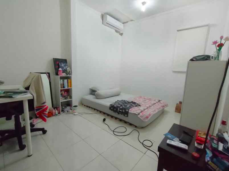 dijual rumah 2 lt bagus bebas banjir bcs kelapa gading