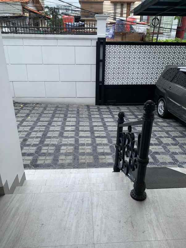 dijual rumah abdul majid