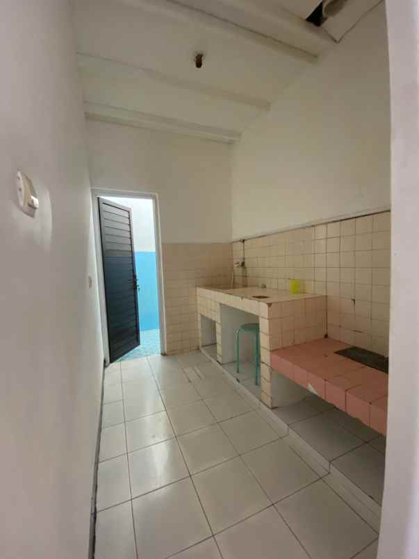 dijual rumah antapani