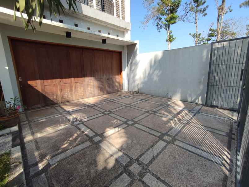 dijual rumah araya belimbing malang