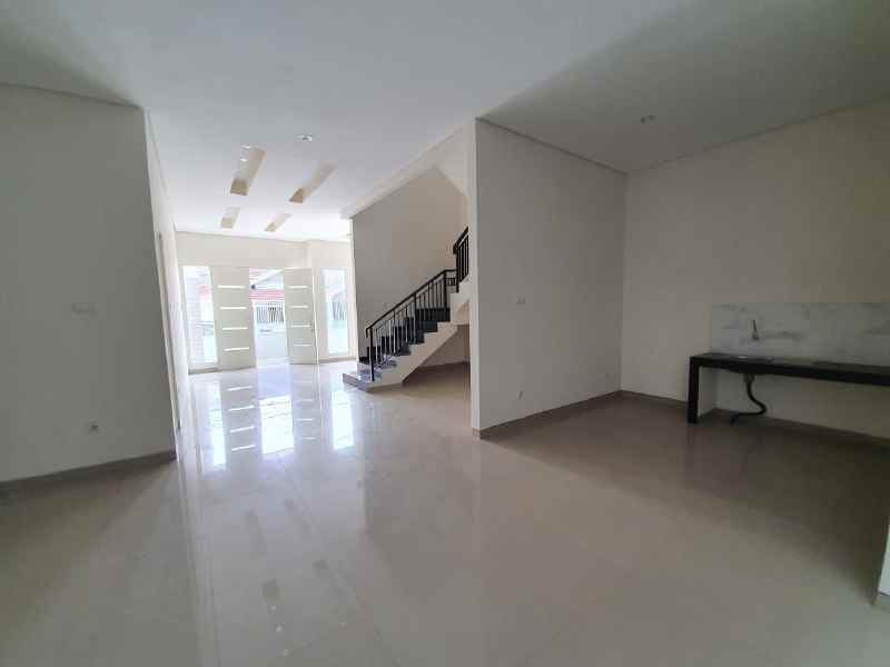 dijual rumah araya galaxy bumi permai