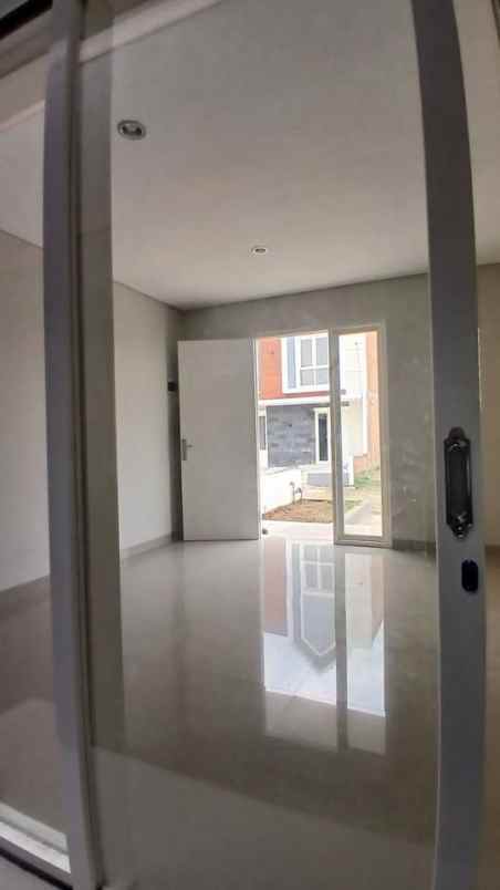 dijual rumah asrikaton pakis malang