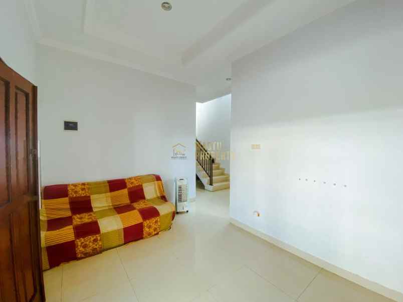 dijual rumah babarsari