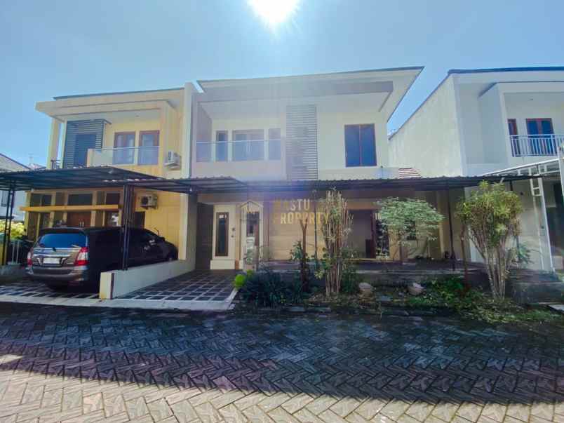 dijual rumah babarsari