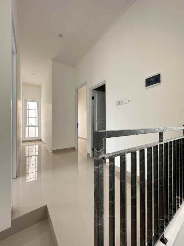 dijual rumah bambu apus