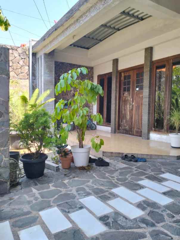 dijual rumah barata jaya