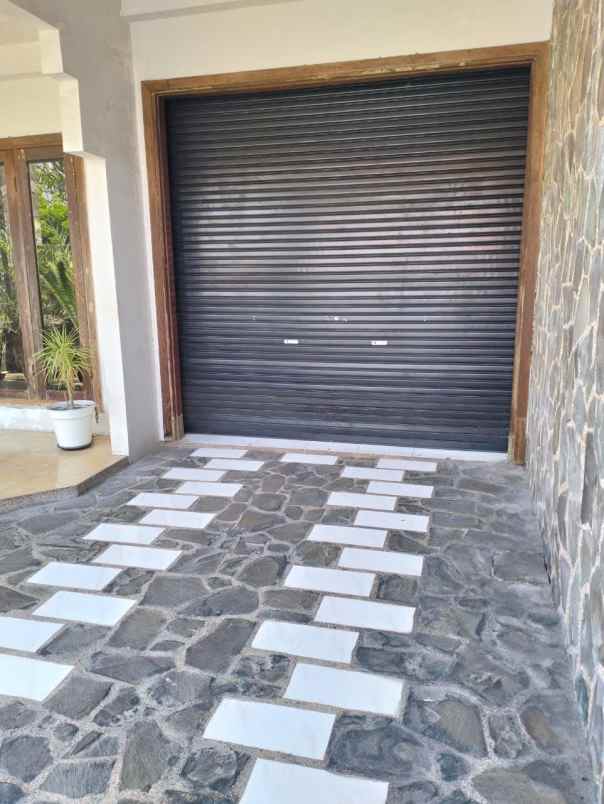 dijual rumah barata jaya