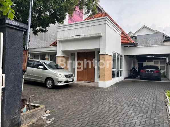 dijual rumah bawean