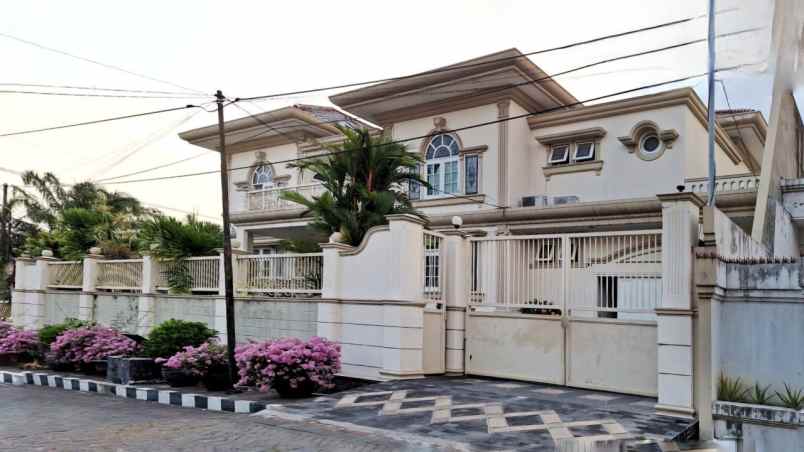 dijual rumah bintang diponggo
