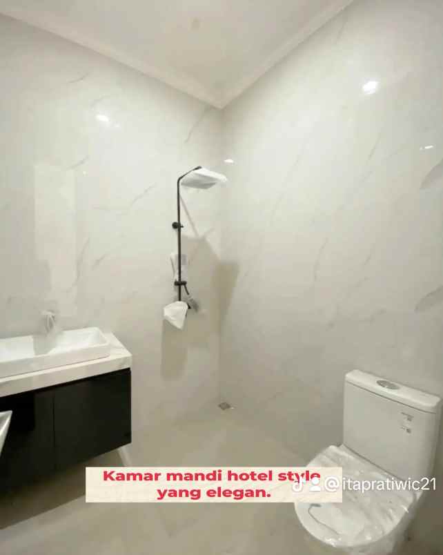 dijual rumah bintao sektor 9 tangerang