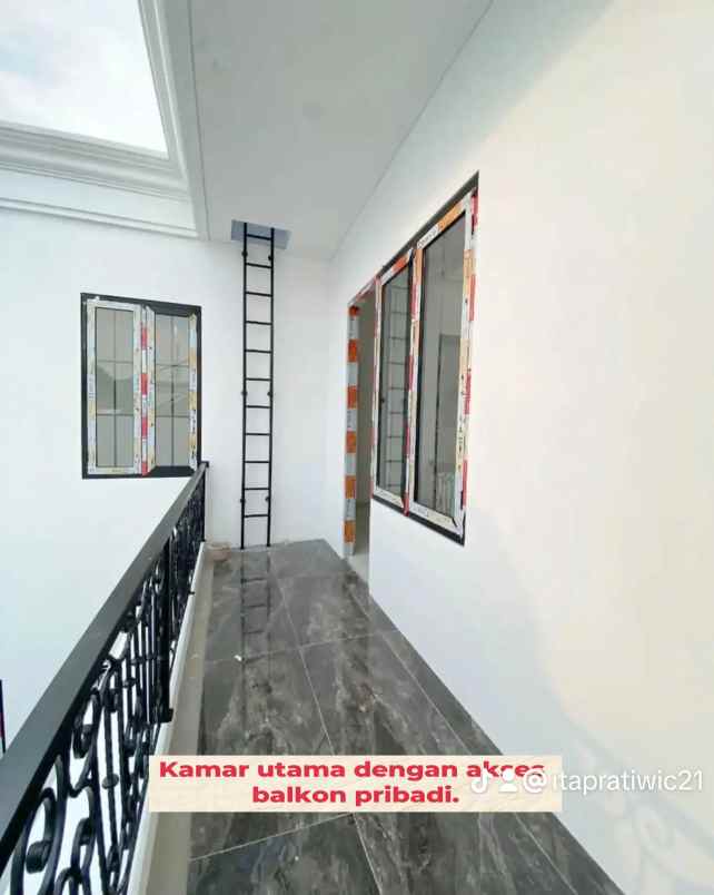 dijual rumah bintao sektor 9 tangerang