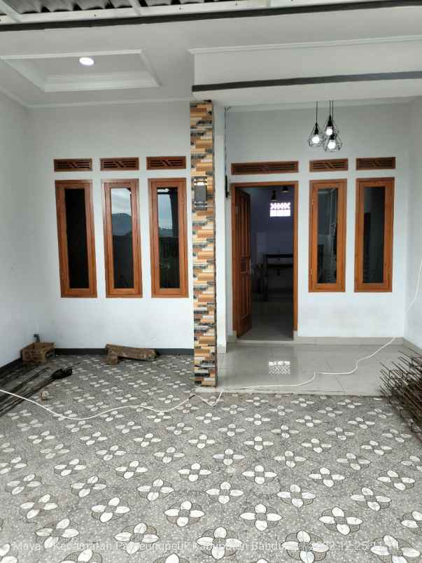dijual rumah bojongwaru