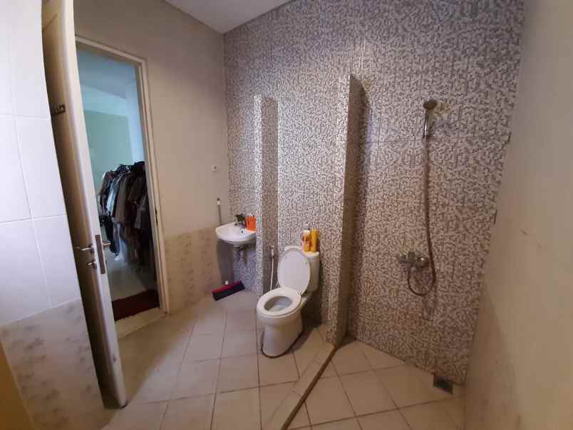 dijual rumah bukit permai cibubur