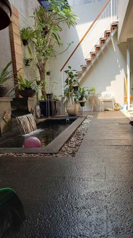 dijual rumah bukit permai cibubur