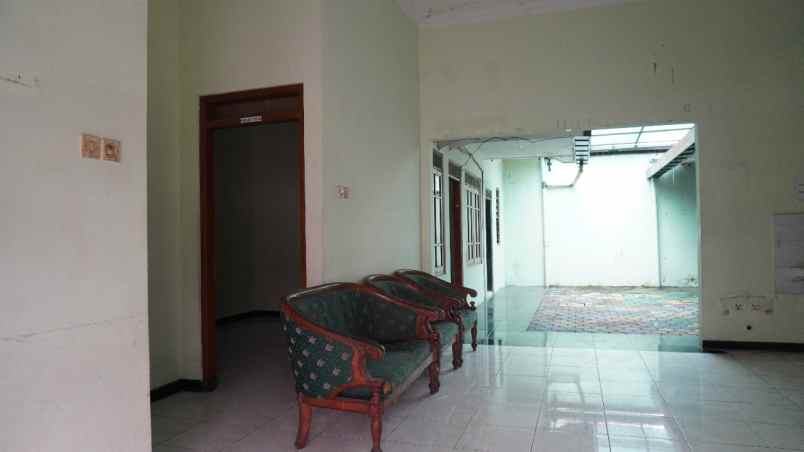 dijual rumah caturtunggal depok sleman