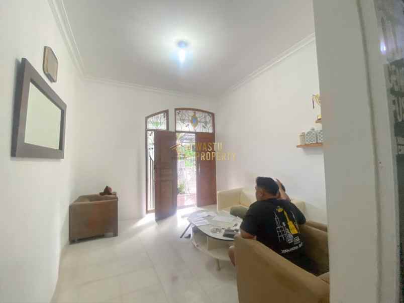 dijual rumah caturtunggal depok sleman