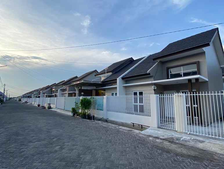 dijual rumah cemandi sedati
