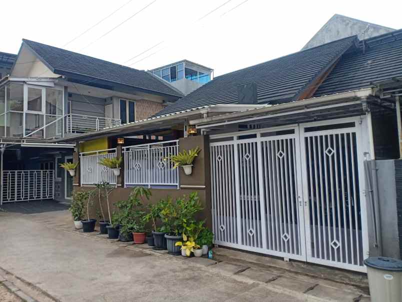 dijual rumah ciawitali