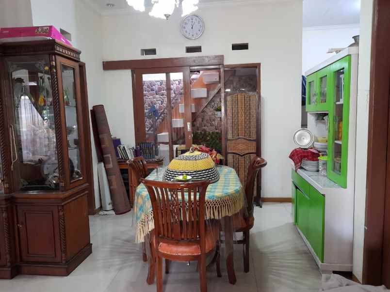 dijual rumah ciawitali