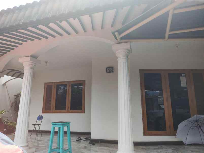 dijual rumah cibeunying kaler