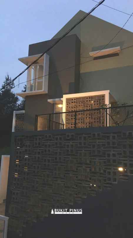 dijual rumah cigadung dago bandung