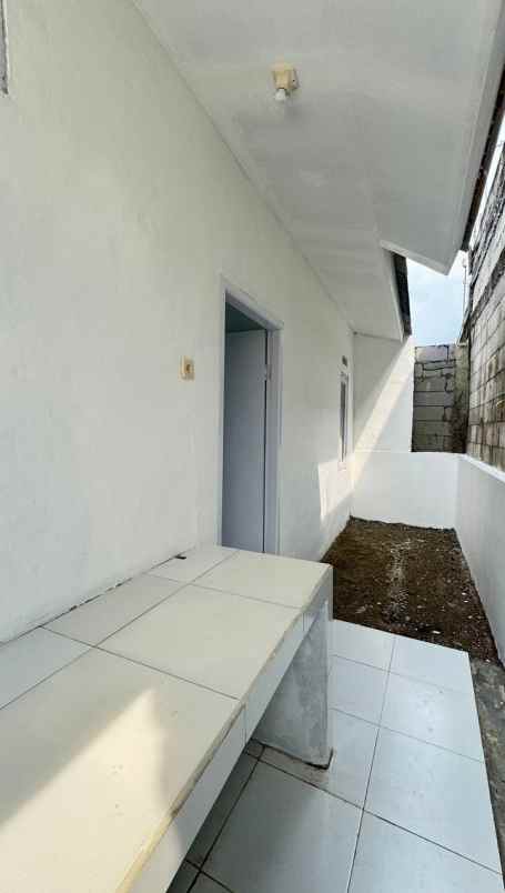 dijual rumah cikahuripan