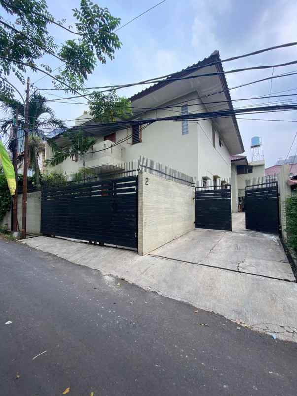 dijual rumah cilandak tengah