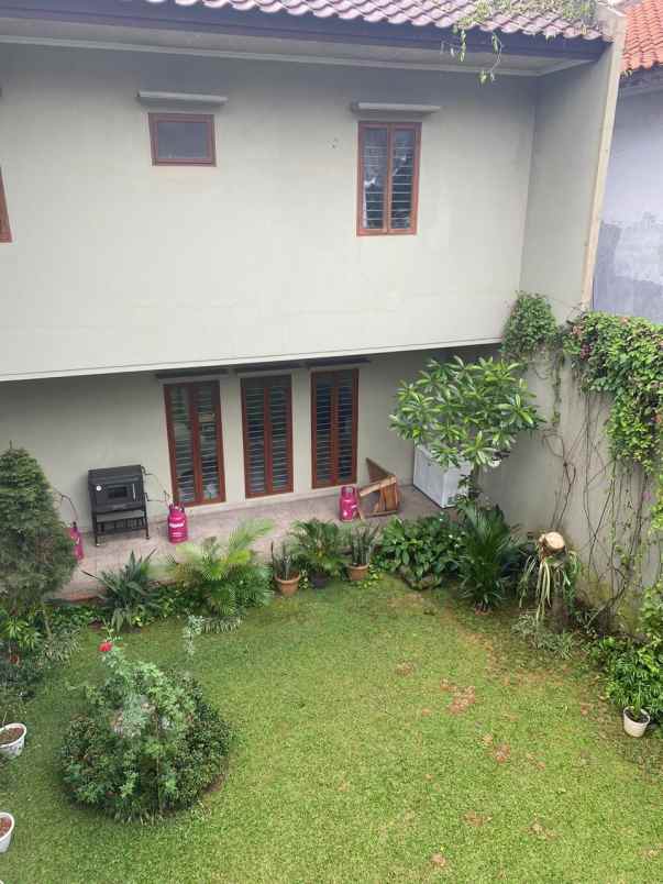 dijual rumah cilandak tengah