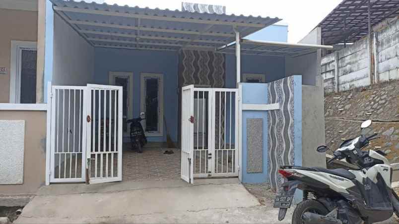 dijual rumah cilangkap