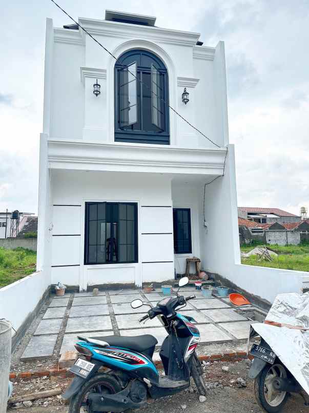 dijual rumah cilangkap