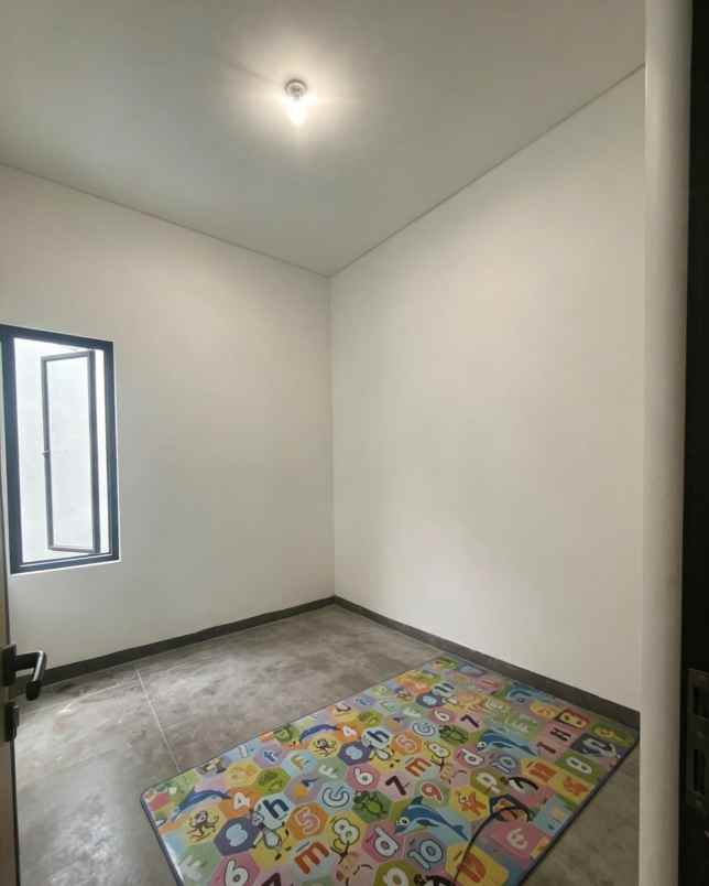 dijual rumah cipinang kebembem jaktim