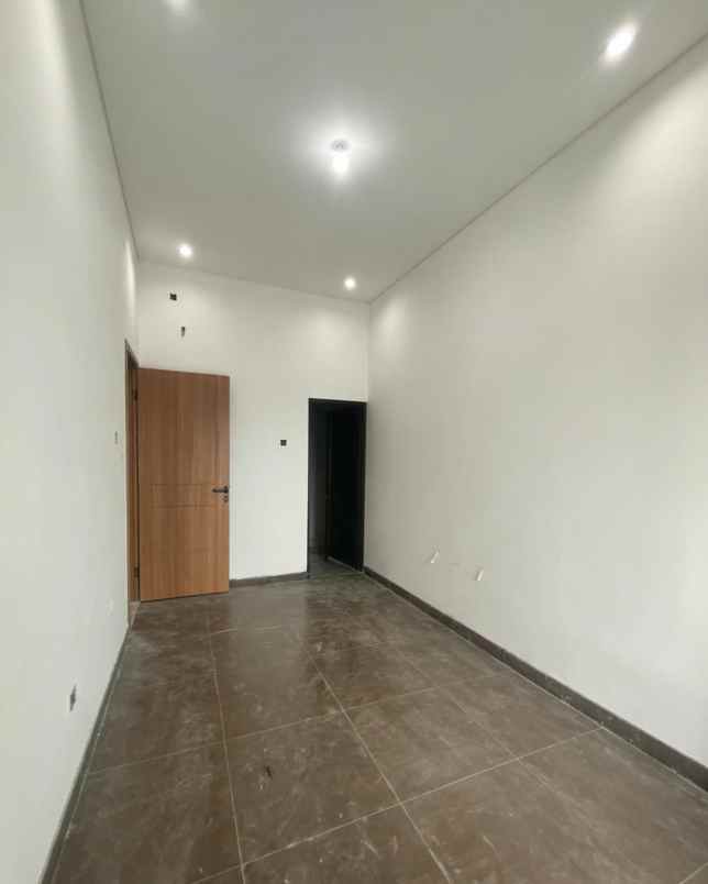 dijual rumah cipinang kebembem jaktim