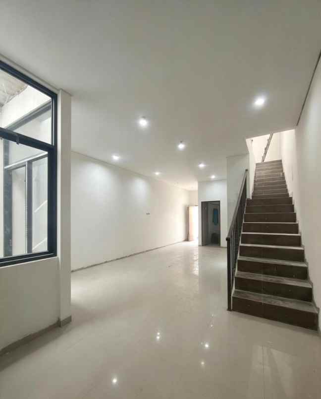 dijual rumah cipinang kebembem jaktim