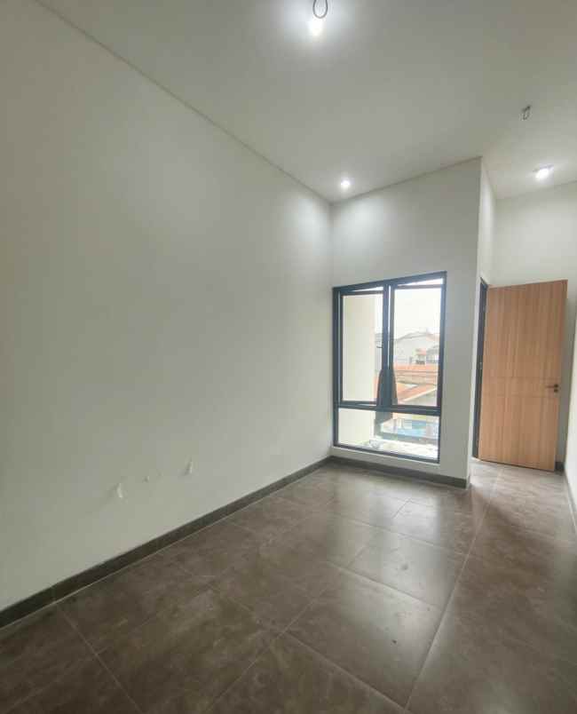 dijual rumah cipinang kebembem jaktim