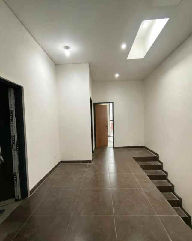dijual rumah cipinang kebembem jaktim