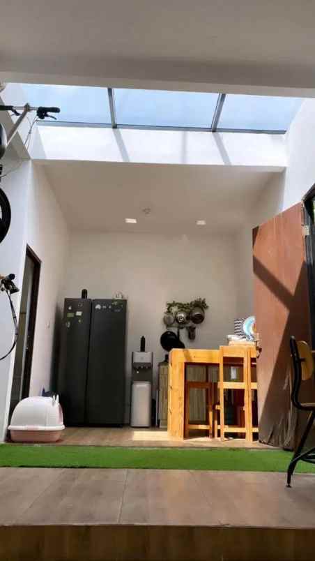 dijual rumah ciputat serua