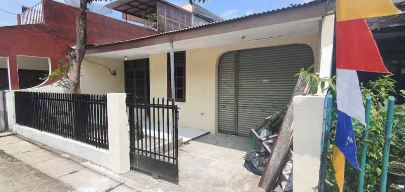 dijual rumah ciputat tangerang selatan