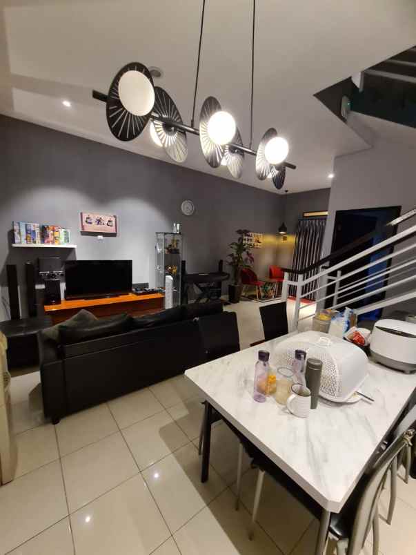 dijual rumah ciracas jakarta timur