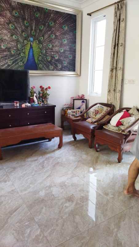dijual rumah citra raya