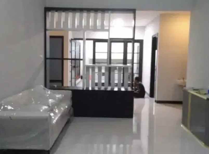 dijual rumah citraland cluster