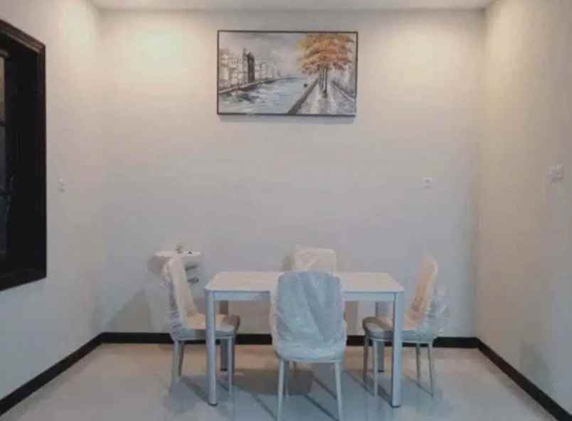 dijual rumah citraland cluster