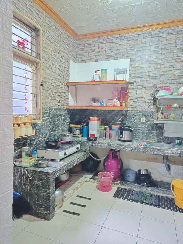 dijual rumah cluster beryl gading